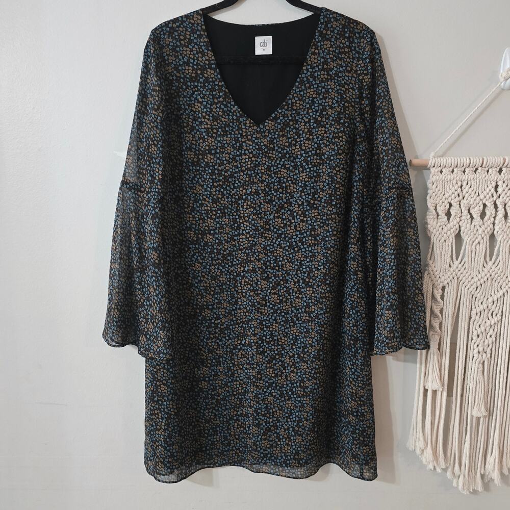 CAbi Poise Dress 3648 Flowers Floral Bell Sleeve Size M Medium